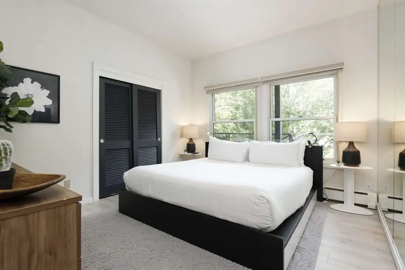 Sleep well in this relaxing master bedroom with king bed.